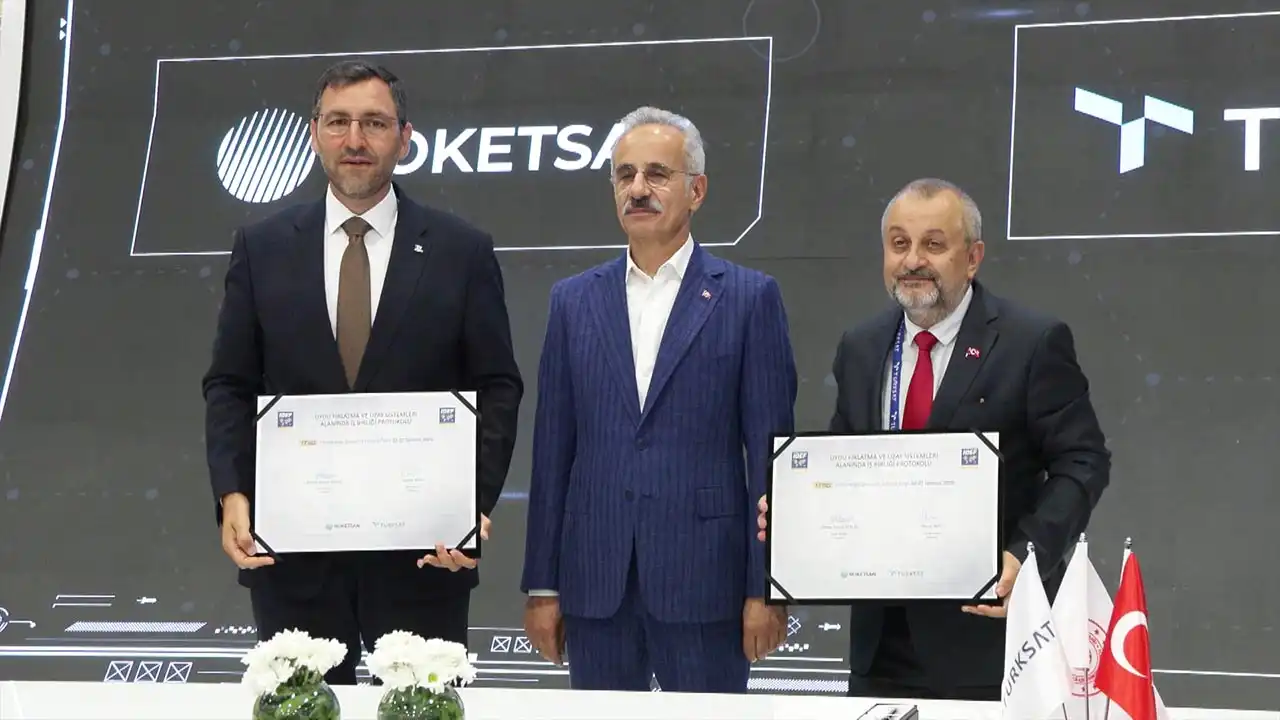 Bakan Uraloğlu: Uzaydayız