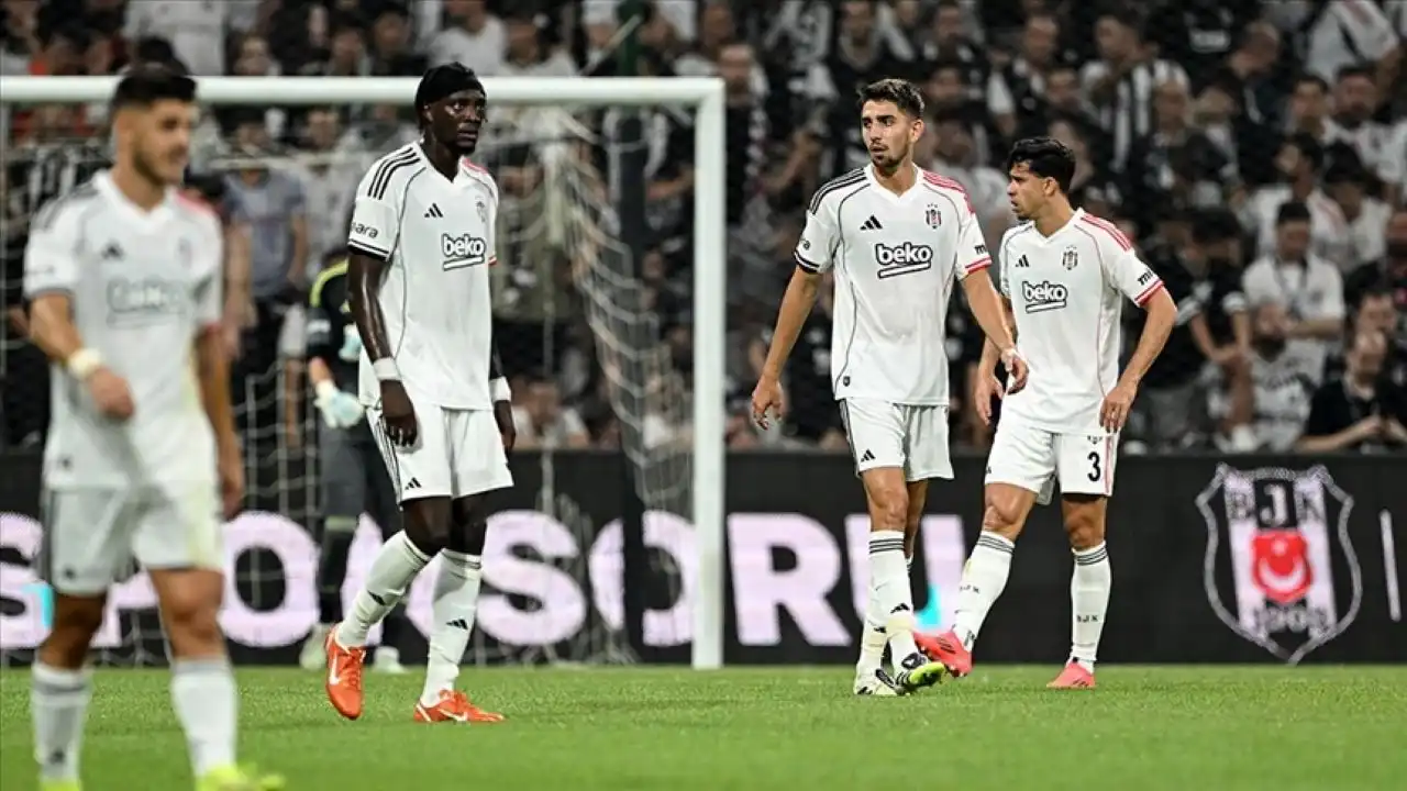 Beşiktaş tur şansını zora soktu: Tribünden ‘Sergen Yalçın’ sesleri yükseldi