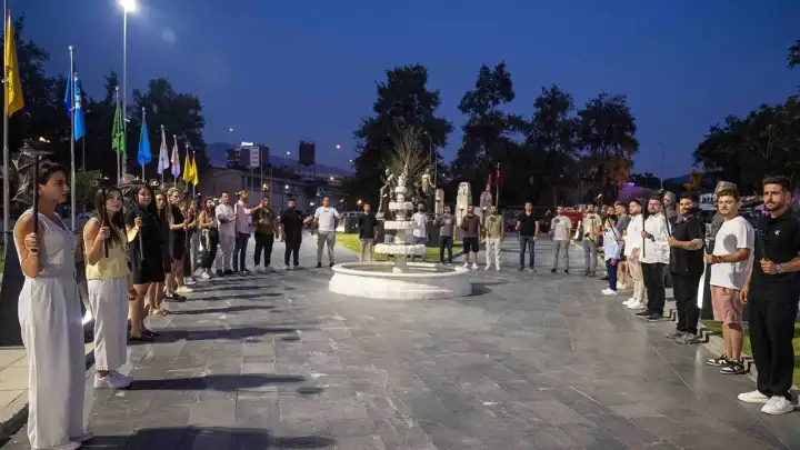 Bornova’da Abide-i Hürriyet meydanı açıldı