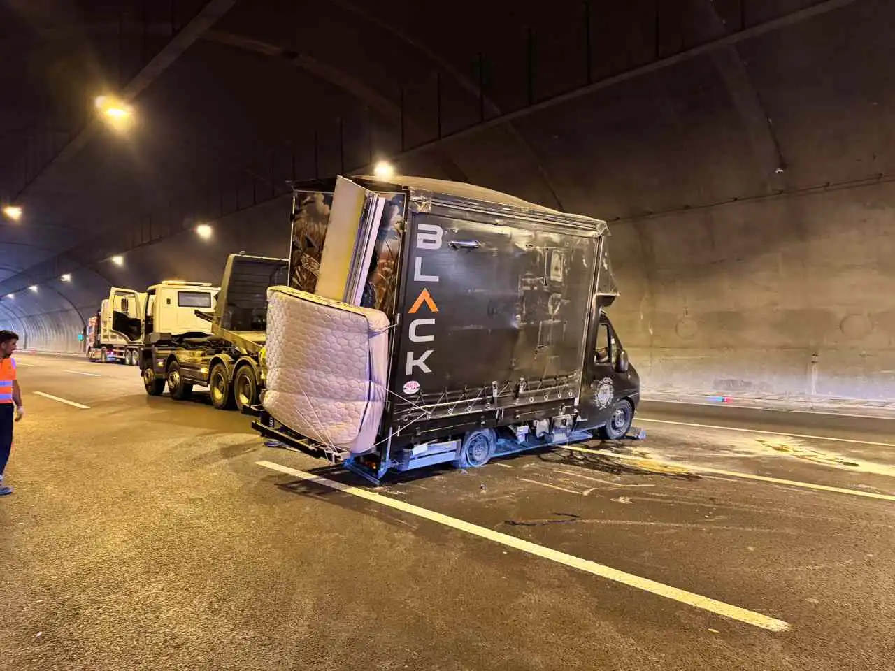 Kuzey Marmara Otoyolu’nda kaza: 3 şerit trafiğe kapandı