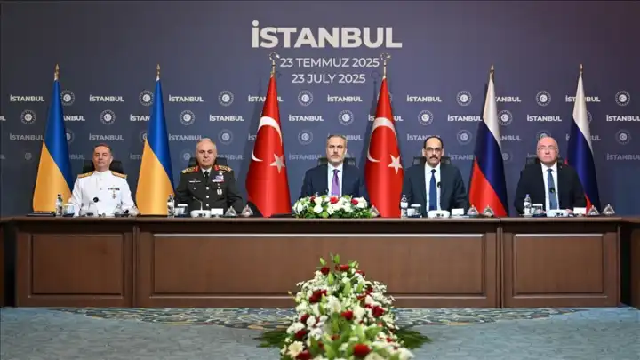 Türkiye'nin ara buluculuğunda Rusya-Ukrayna zirvesi İstanbul’da başladı