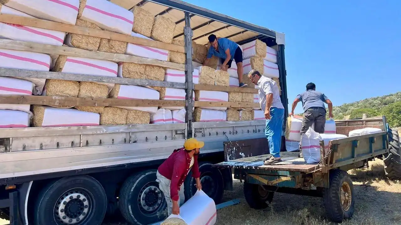 Urla Belediyesi'nden yangın sonrası üreticiye destek