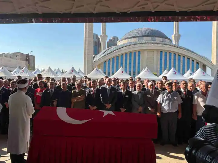 Yangında şehit düşen 5 AKUT gönüllüsüne Ankara’da veda