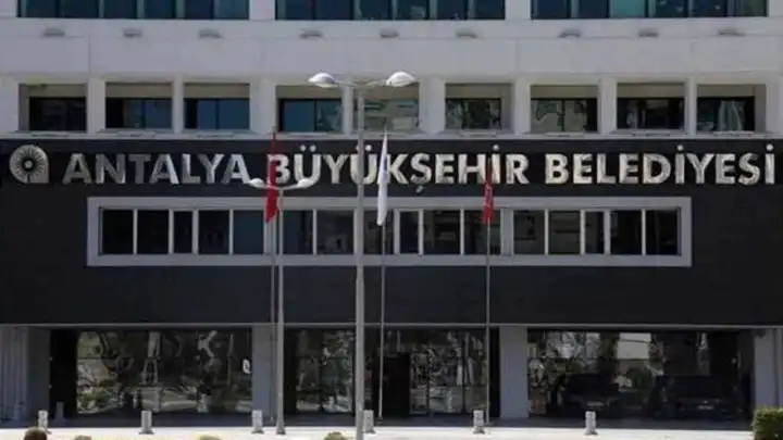 Antalya Büyükşehir Belediyesi soruşturmasında 2 kişiye tutuklama talebi