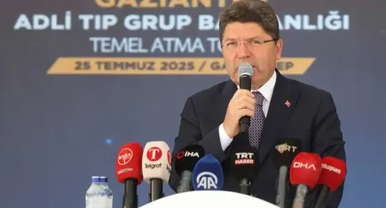 Bakan Tunç: Darbeciler tarafından yazılmış olması bile anayasanın değiştirilmesi için geçerli sebep