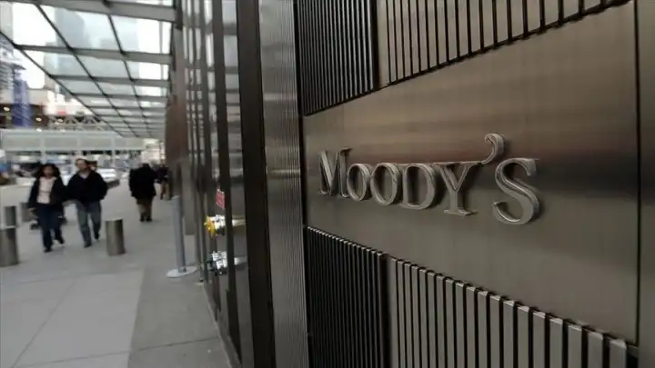 Moody's, Türkiye'nin kredi notunu yükseltti: Görünüm durağan olarak revize edildi