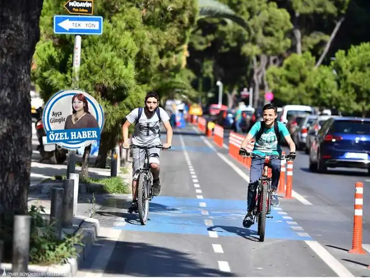 Bisiklet yolları azalıyor, can kayıpları artıyor
