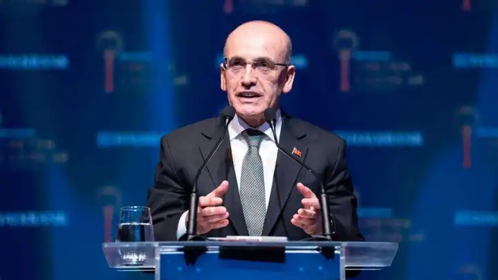 Kredi notu artışı ekonomi programının zaferi mi? Mehmet Şimşek’ten ilk yorum