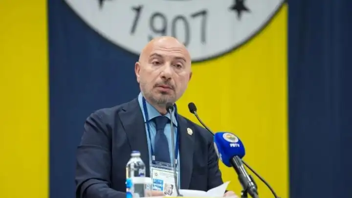 Kutlualp’ten birlik çağrısı: “Fenerbahçe düşmanıyla değil, birbiriyle uğraşıyor”