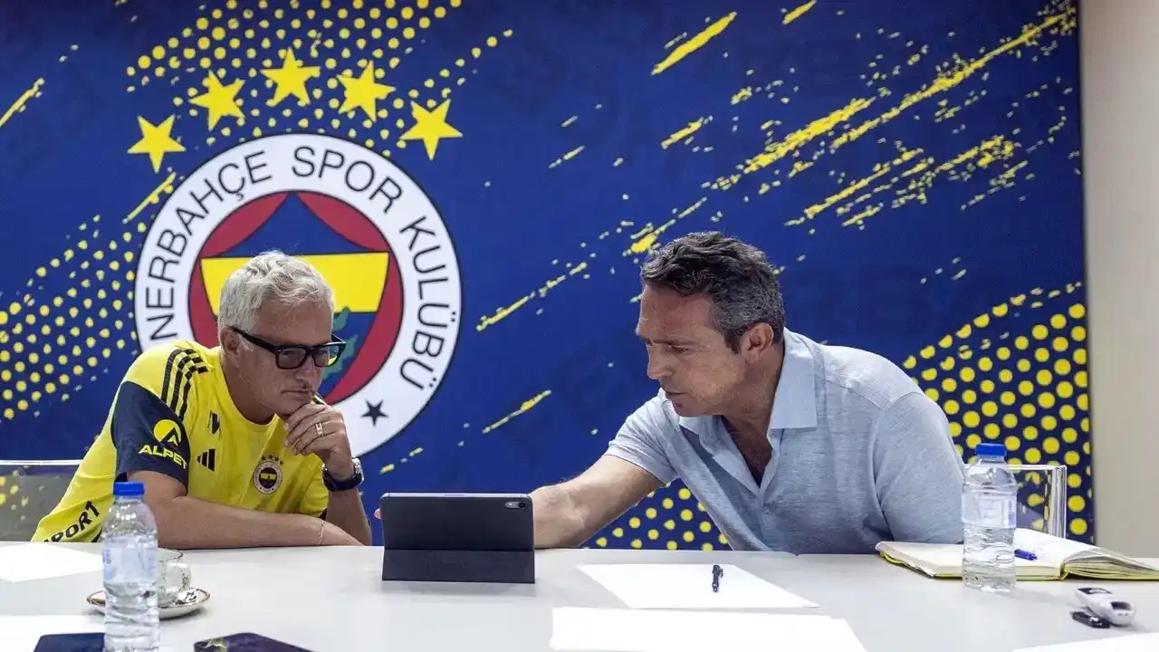 Mourinho 5 yıldızı gözden çıkardı! Fenerbahçe'de ayrılık listesi ortaya çıktı..