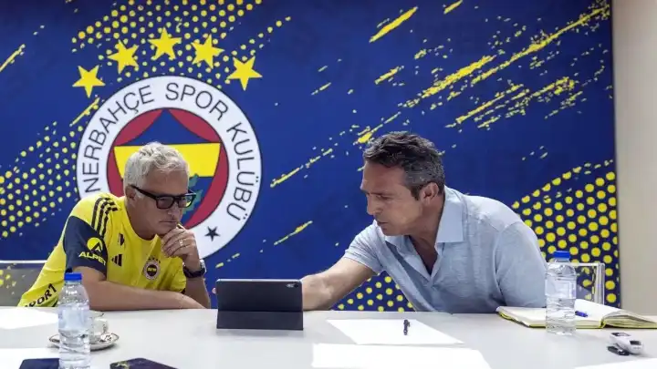 Mourinho 5 yıldızı gözden çıkardı! Fenerbahçe'de ayrılık listesi ortaya çıktı..