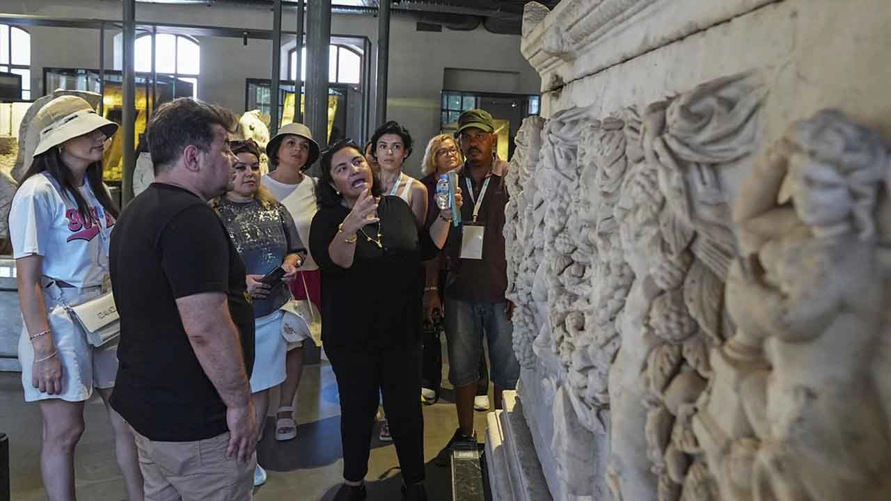 Yabancı akademisyenler Anadolu’nun kültürel mirasını yerinde keşfediyor başlıklı video haberin görseli