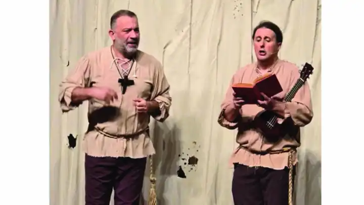Bir Baba Hamlet oyunu İzmir’de seyircisiyle buluşacak