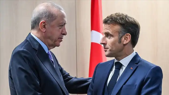 Cumhurbaşkanı Erdoğan, Macron ile görüştü: Gündemde neler var? 