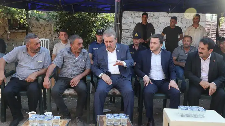 Mustafa Destici'den orman şehidi ailelerine ziyaret