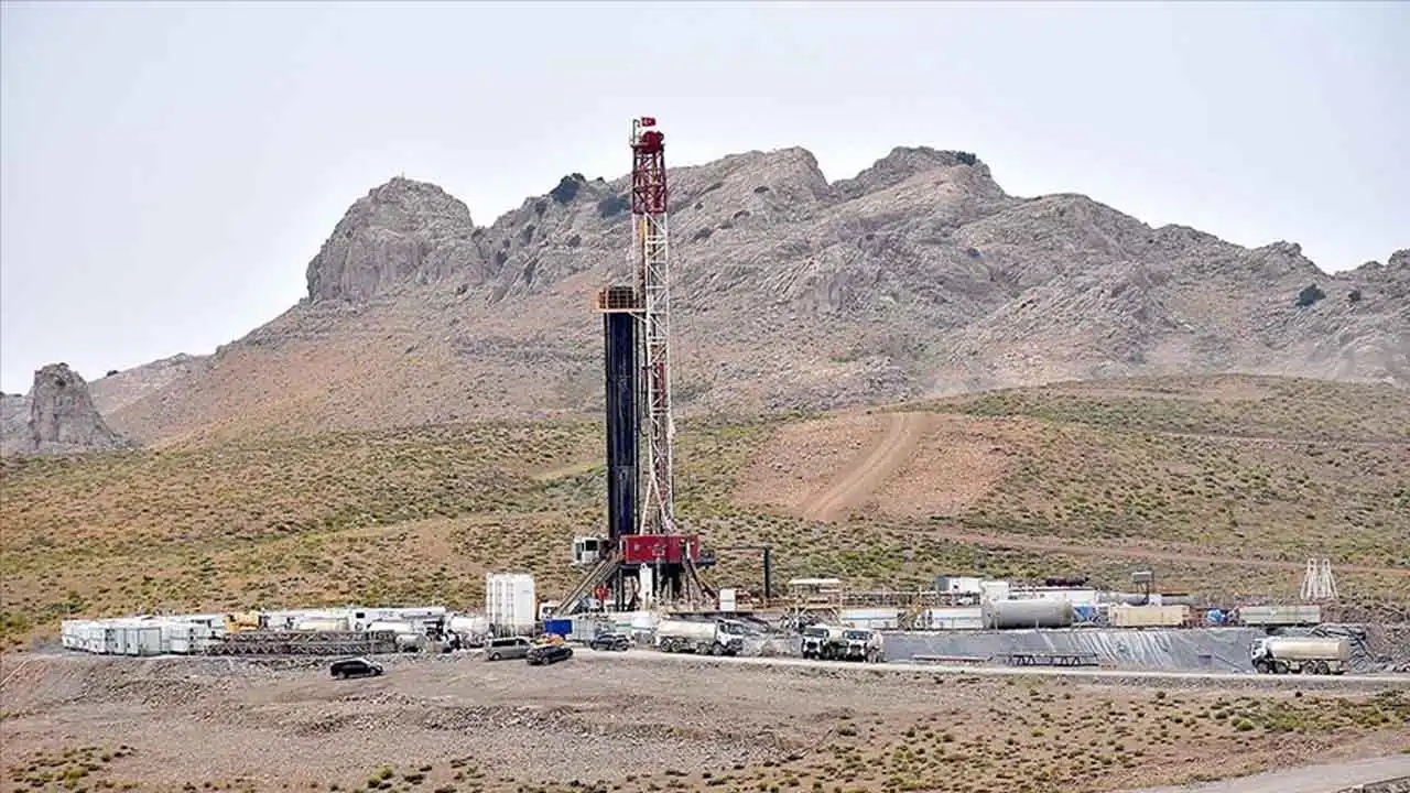 Van’ın Çatak ilçesinde petrol arama çalışmaları sürüyor
