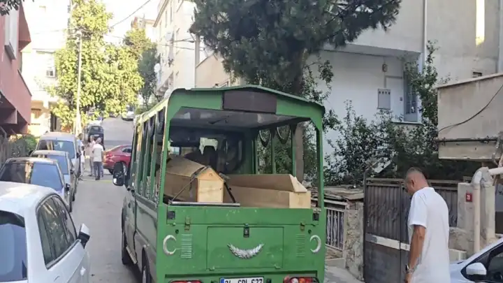 Aile faciası: Anne ve babasını bıçakla öldürdü!