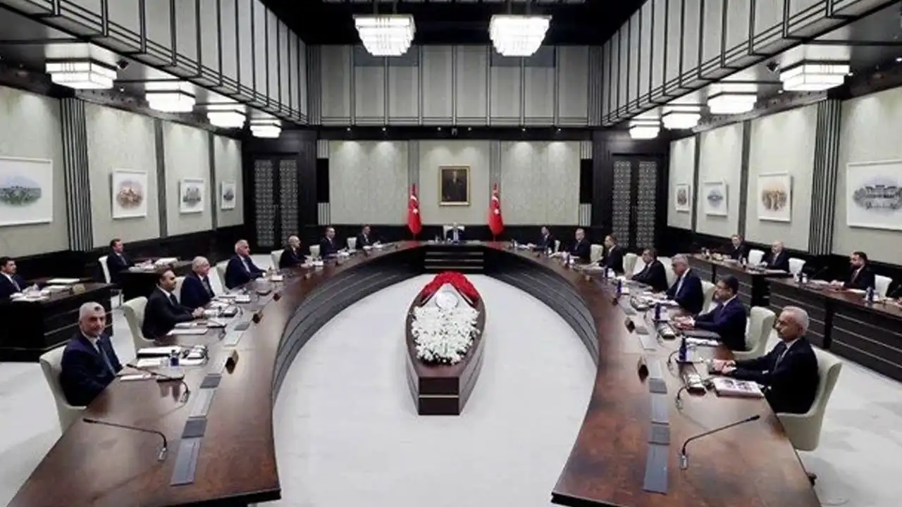 Cumhurbaşkanlığı Kabinesi, Beştepe'de toplandı: Ana gündem orman yangınları!