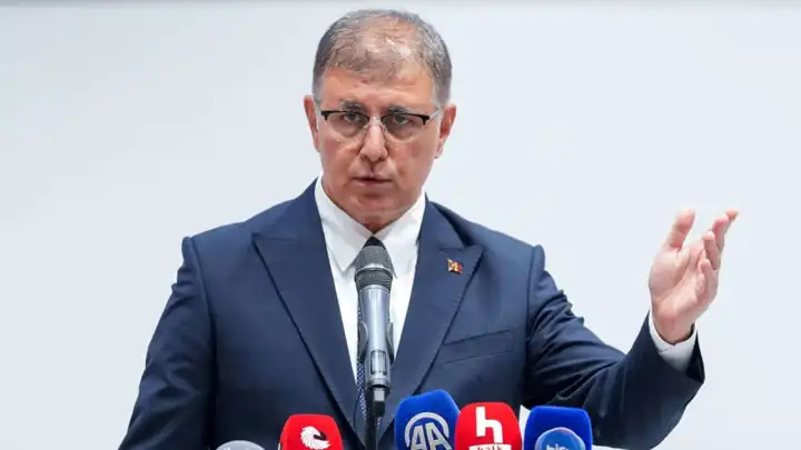 Tugay: “Büyükşehir hizmet binasını kendi yapacak”