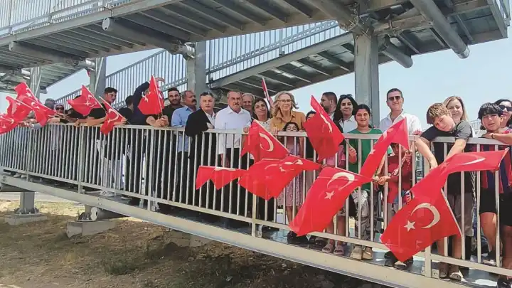 AK Partili Vekil Çankırı'dan minikler için üst geçit