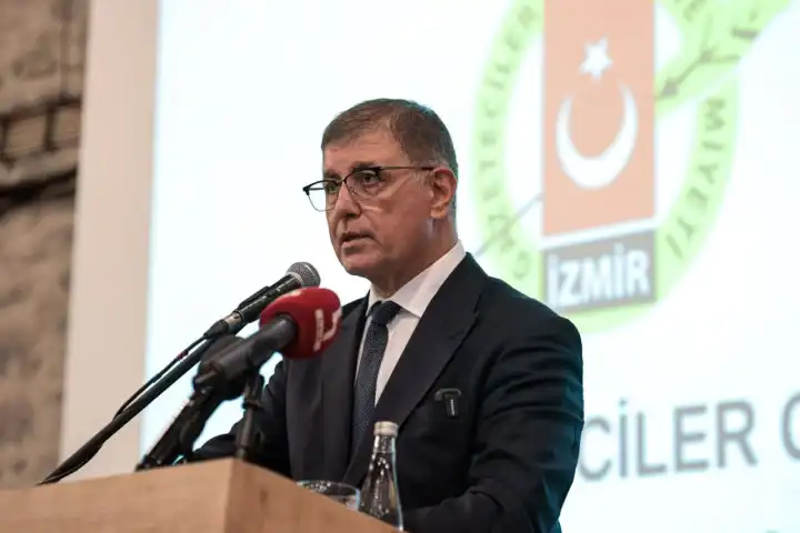 Başkan Tugay: Basının susturulduğu yerde halk da susturulur