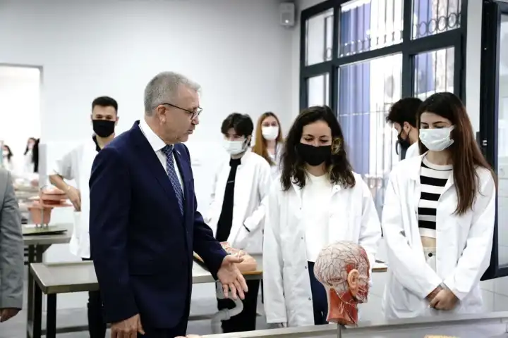 Ege Üniversitesi’nden TÜSEB’te büyük başarı