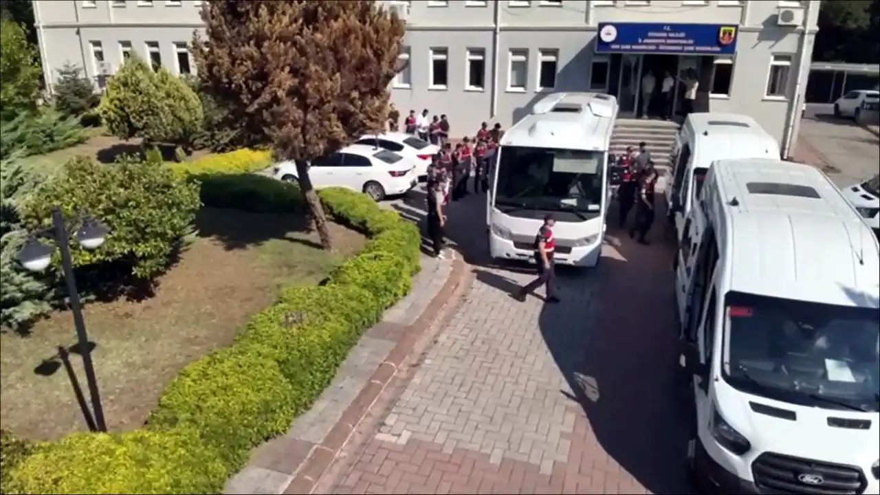 İstanbul’da yasa dışı bahis operasyonu: 4,7 milyar liralık vurgunda 13 kişi tutuklandı