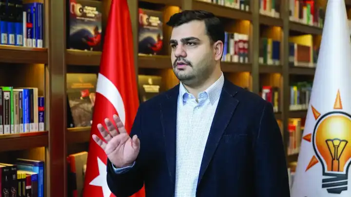 İzmir’de yangın sonrası hasar tespiti ve yeniden yapılanma başladı