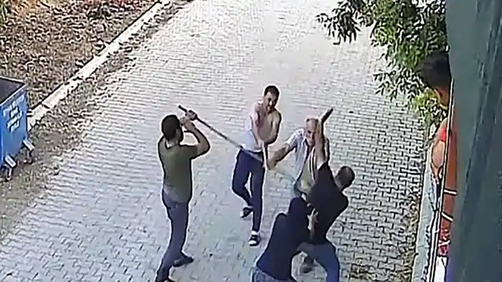 Miras kavgası kanlı bitti: Tartıştığı oğlunu öldürdü!