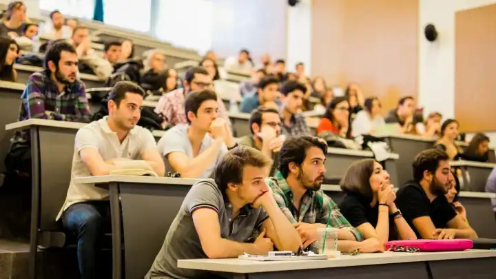 Üniversite tercih sürecindeki belirsizlik tartışma yarattı: Eğitim-İş’ten ÖSYM’ye liyakat ve şeffaflık çağrısı