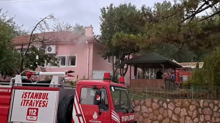 Bartın'da kaymakamın kaldığı lojmanda yangın çıktı