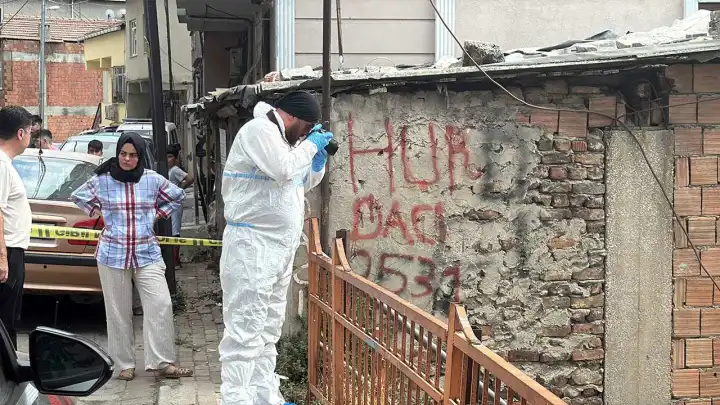 Birlikte kahvaltı hazırladığı arkadaşını öldürdü