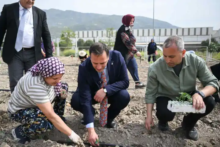 Bornova’da Kent Bostanları’nın sayısı 5’e çıkıyor