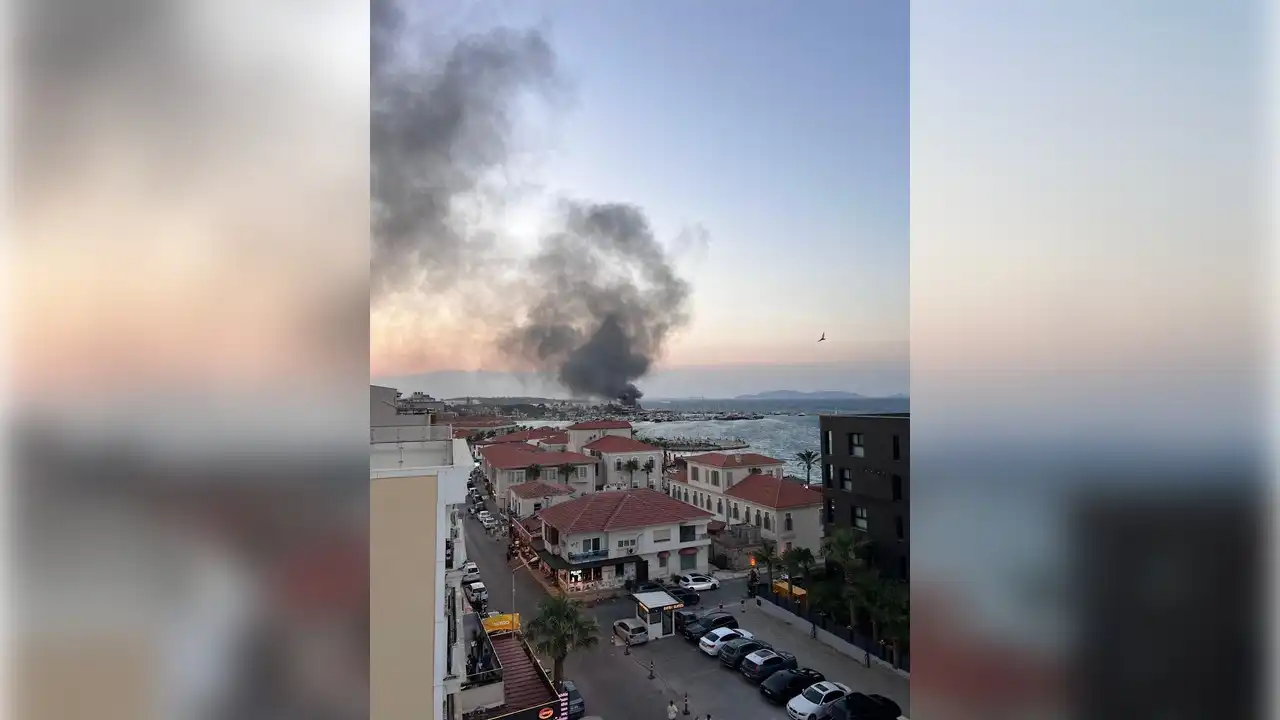 İzmir haber: Çeşme’de balıkçı barınağında tekne yangını