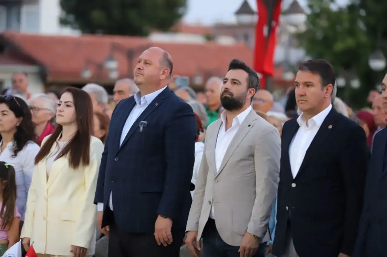 Menderes’te Başkan Yardımcısı Sönmez’e yöneltilen yazışma iddiaları yalanlandı