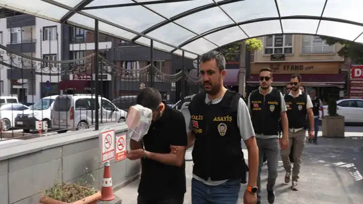 Sahte kimlikle arsa dolandırıcılığı: 7 kişi gözaltına alındı