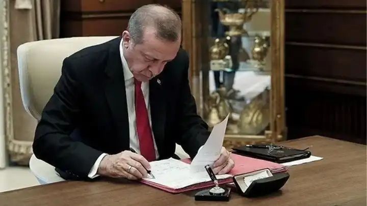 Cumhurbaşkanı  Erdoğan 9 hükümlünün cezalarını kaldırdı