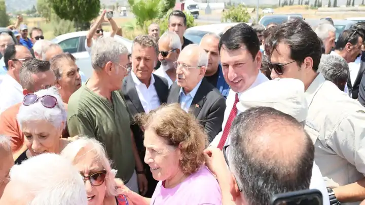Kılıçdaroğlu, Muhittin Böcek'i  ziyaret etti!