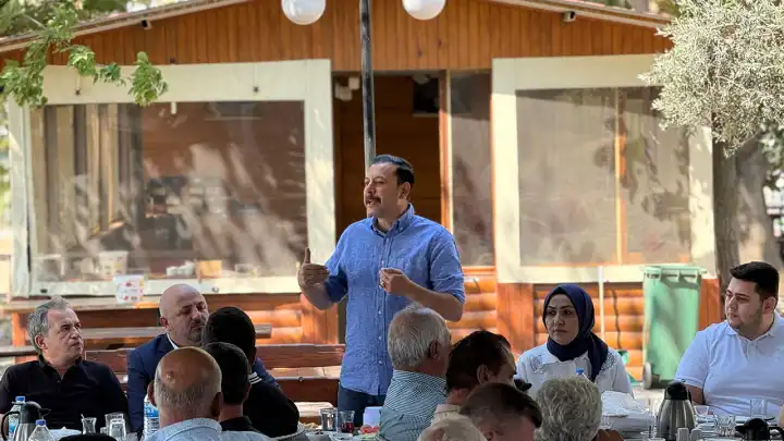 AK Partili Kaya'dan çöp eleştirisi: İzmir'in çöp sorunu, artık görmezden gelinemeyecek boyuta ulaşmıştır