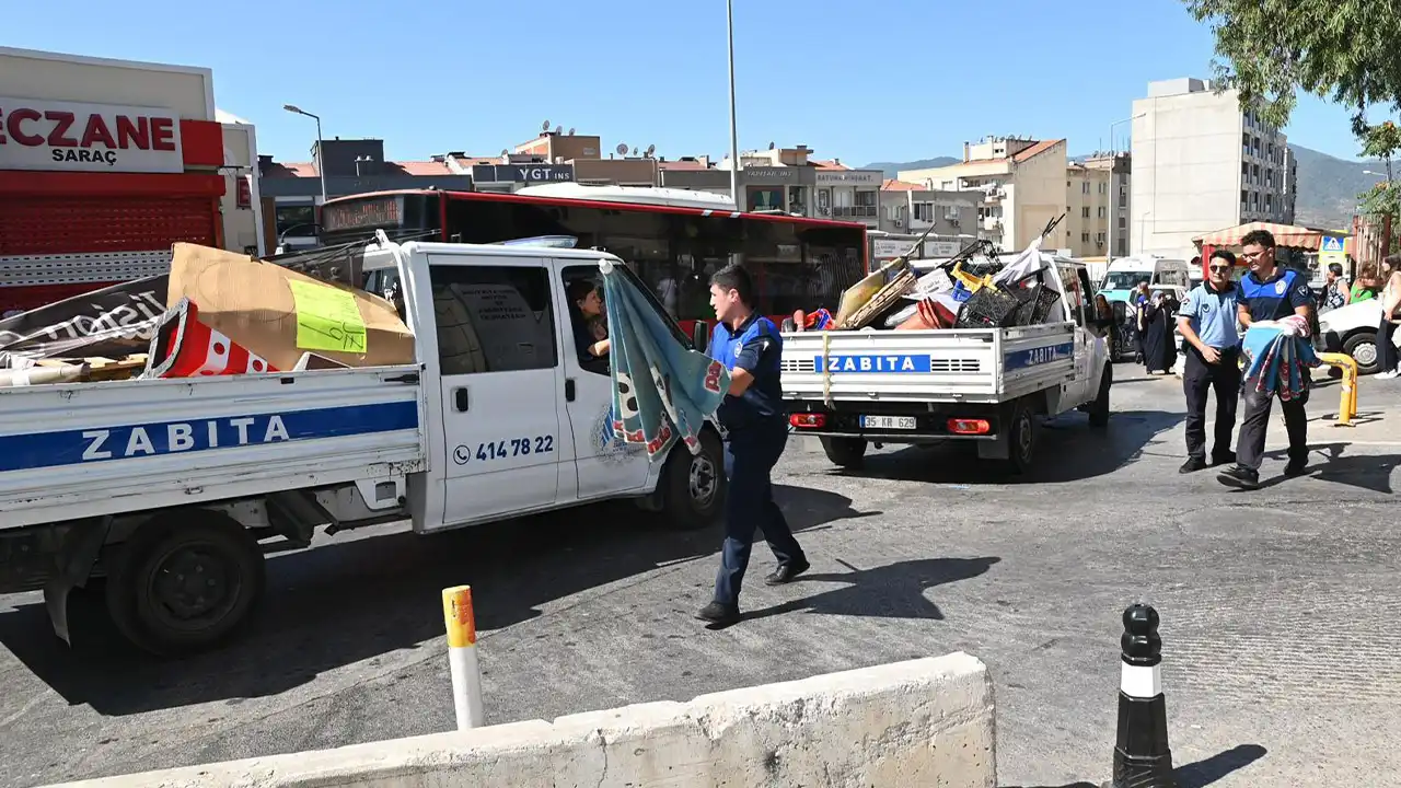 Karabağlar Belediyesi'nden kaldırım işgallerine ceza!