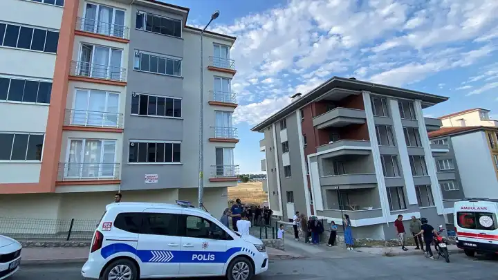 Karabük'te evde çıkan yangında boşanma aşamasındaki çift ölü bulundu