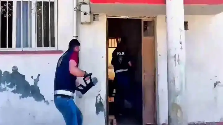 Şanlıurfa’da kamu görevlisi taklidiyle 8 milyonluk dolandırıcılık: 3 tutuklama