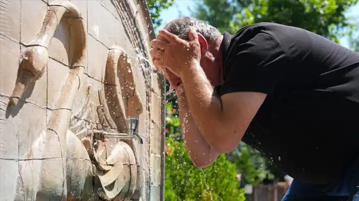 Yedi kentte termometreler 40 dereceyi aştı