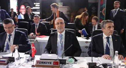 Bakan Vedat Işıkhan, G20 Çalışma ve İstihdam Bakanları Toplantısı'na katıldı