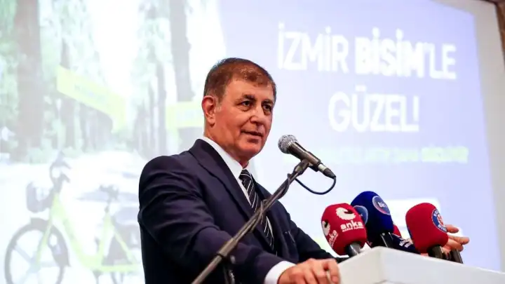 Başkan Tugay’dan su krizi açıklaması: Su getirmekle yükümlü kurum DSİ’dir!