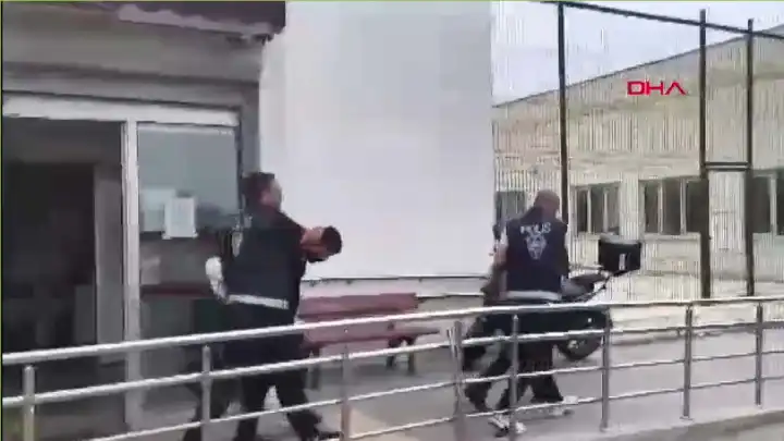 Birlikteliklerine karşı çıkan sevgilisinin ailesine silahlı saldırı hazırlığındaymış