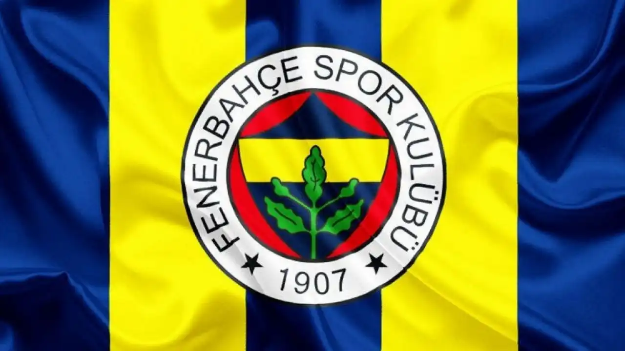 Büyük umutlarla gelen futbolcu, Fenerbahçe’den ayrılıyor! Avrupa devleri sıraya girdi..