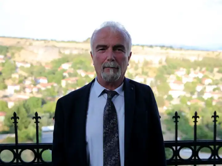 cumhur güngöroğlu