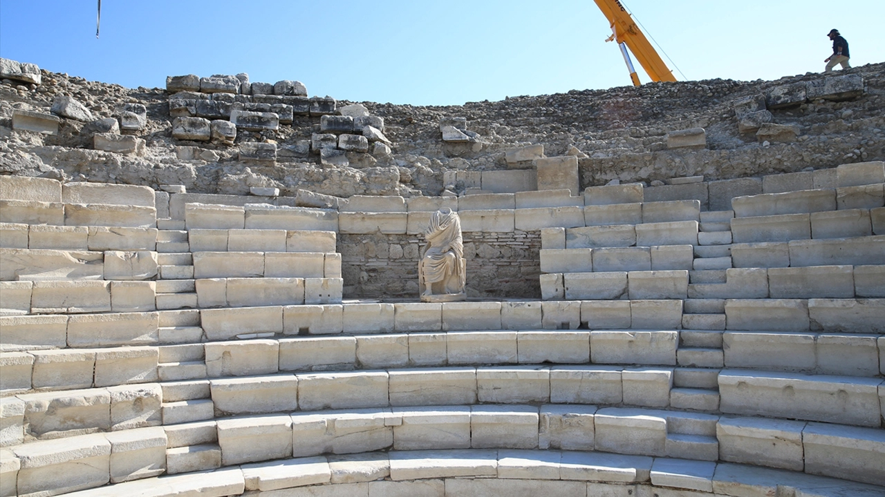 Laodikya Antik Kenti'nde 2050 Yıllık Meclis Binası Gün Yüzüne Çıkarıldı başlıklı video haberin görseli