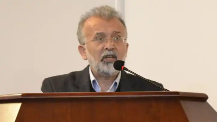 Sahte diploma çetesine tepkisiyle gündeme geldi: Prof. Dr. Şinasi Gündüz kimdir?